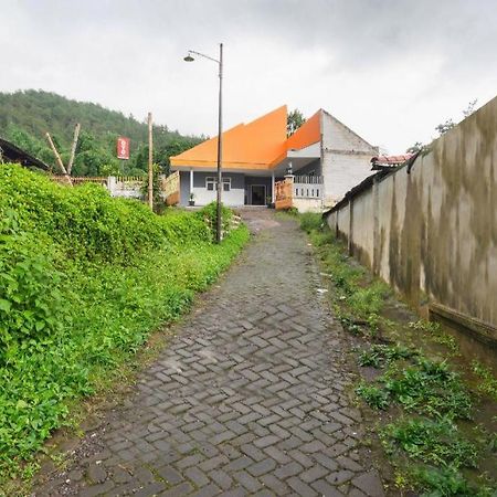 Oyo 1966 Bromo Hill Hotel Probolinggo Ngoại thất bức ảnh